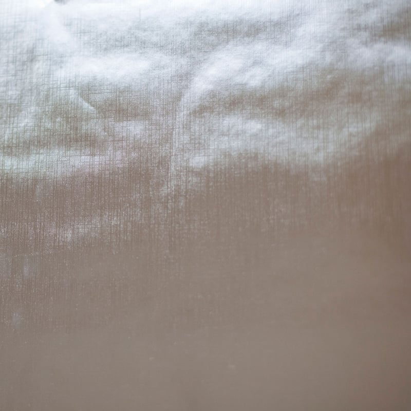 Gavepapir sølv liniepræget