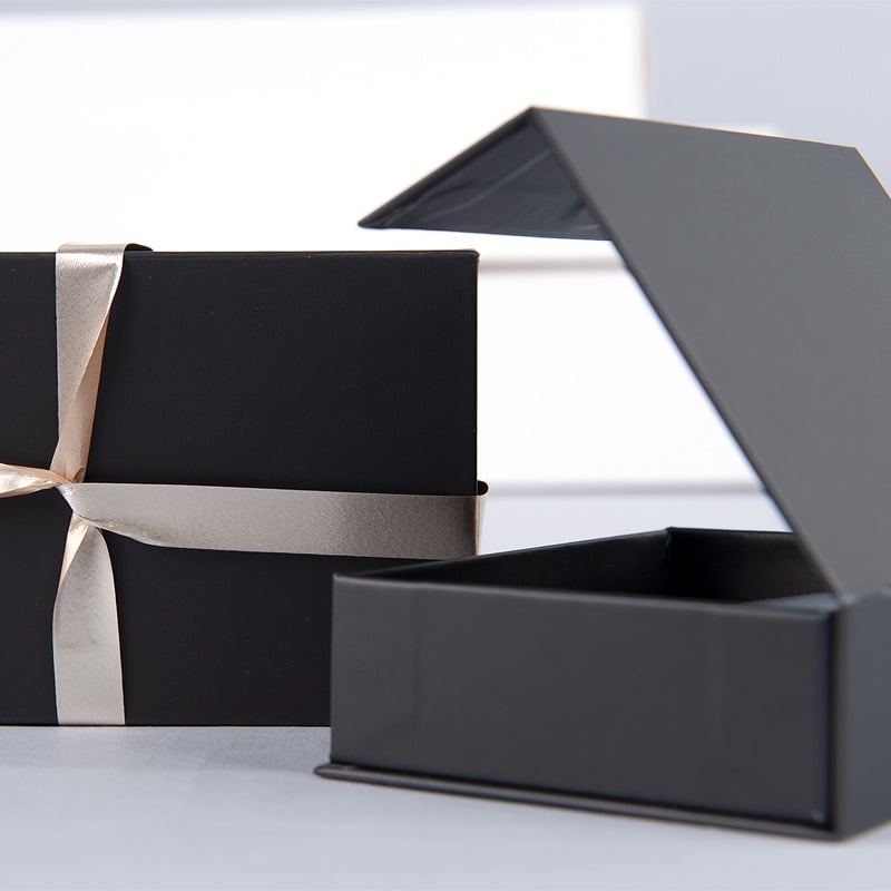 Gavekort æske Sort med magnet lukning - 2