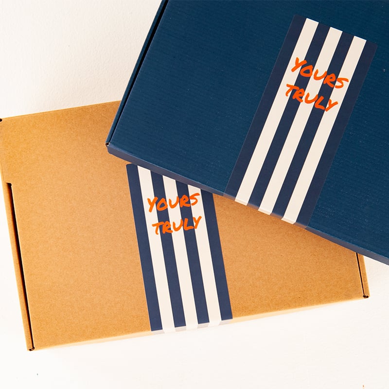 Lukkeetiket Striped Stories blå/creme - 1